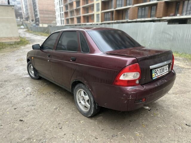 Красный ВАЗ 2170 Priora, объемом двигателя 1.6 л и пробегом 178 тыс. км за 1200 $, фото 2 на Automoto.ua