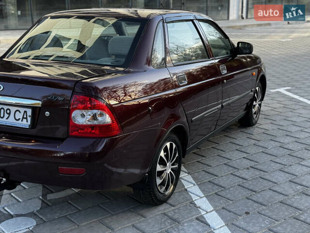 Червоний ВАЗ 2170 Priora, об'ємом двигуна 1.6 л та пробігом 200 тис. км за 2650 $, фото 6 на Automoto.ua