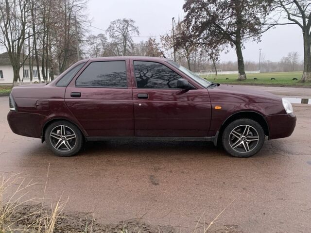 Красный ВАЗ 2170 Priora, объемом двигателя 1.6 л и пробегом 135 тыс. км за 3000 $, фото 3 на Automoto.ua