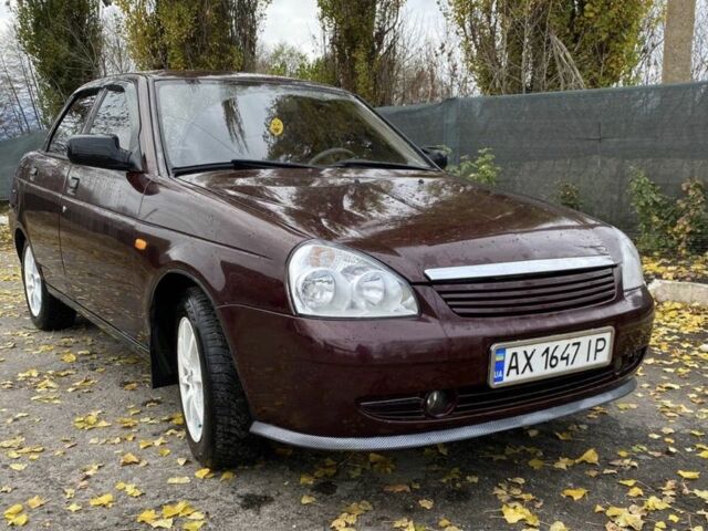 Красный ВАЗ 2170 Priora, объемом двигателя 1.6 л и пробегом 190 тыс. км за 2800 $, фото 1 на Automoto.ua