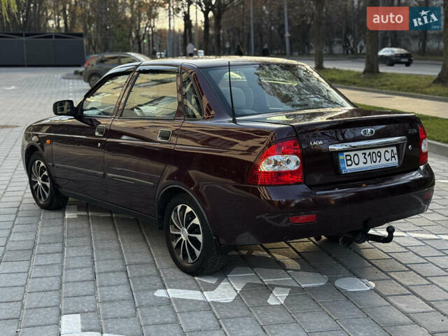 Червоний ВАЗ 2170 Priora, об'ємом двигуна 1.6 л та пробігом 200 тис. км за 2650 $, фото 9 на Automoto.ua