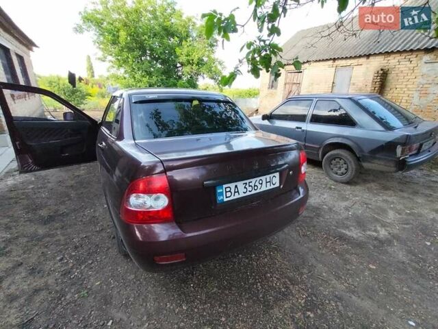 Красный ВАЗ 2170 Priora, объемом двигателя 1.6 л и пробегом 320 тыс. км за 2500 $, фото 4 на Automoto.ua