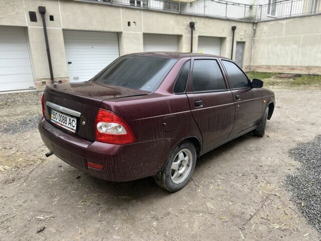Красный ВАЗ 2170 Priora, объемом двигателя 1.6 л и пробегом 178 тыс. км за 1200 $, фото 1 на Automoto.ua