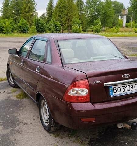 Красный ВАЗ 2170 Priora, объемом двигателя 1.6 л и пробегом 238 тыс. км за 1430 $, фото 5 на Automoto.ua