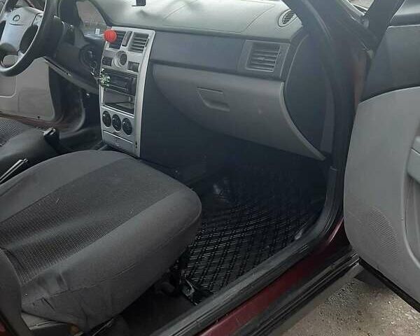 Красный ВАЗ 2170 Priora, объемом двигателя 1.6 л и пробегом 207 тыс. км за 2600 $, фото 8 на Automoto.ua