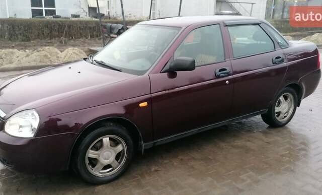 Червоний ВАЗ 2170 Priora, об'ємом двигуна 1.6 л та пробігом 172 тис. км за 3200 $, фото 8 на Automoto.ua