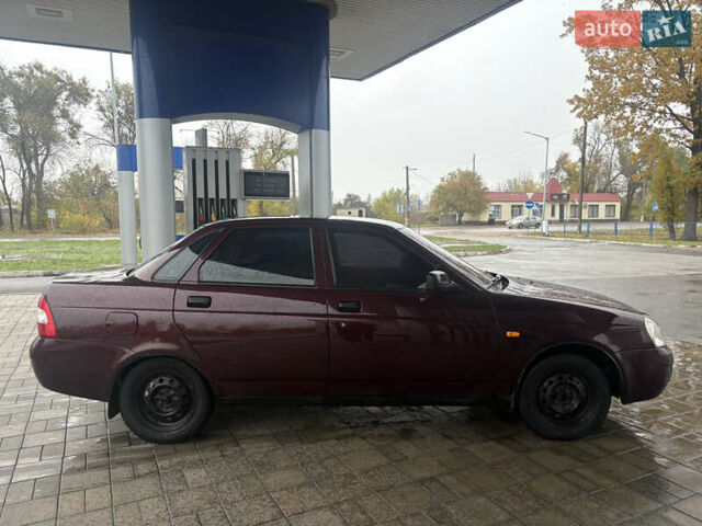 ВАЗ 2170 Priora 2008 в Кривом Роге на Automoto.ua Красный ВАЗ 2170 Priora, объемом двигателя 1.6 л и пробегом 202 тыс. км за 2499 $, фото 1 на Automoto.ua