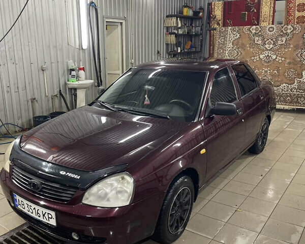 Красный ВАЗ 2170 Priora, объемом двигателя 1.6 л и пробегом 202 тыс. км за 1555 $, фото 4 на Automoto.ua