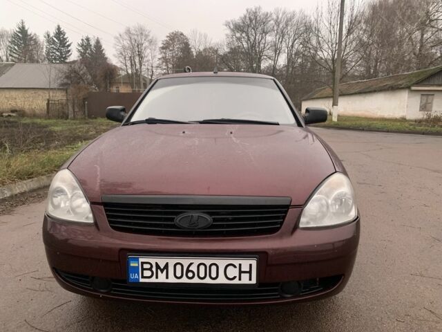 Красный ВАЗ 2170 Priora, объемом двигателя 1.6 л и пробегом 135 тыс. км за 3000 $, фото 1 на Automoto.ua