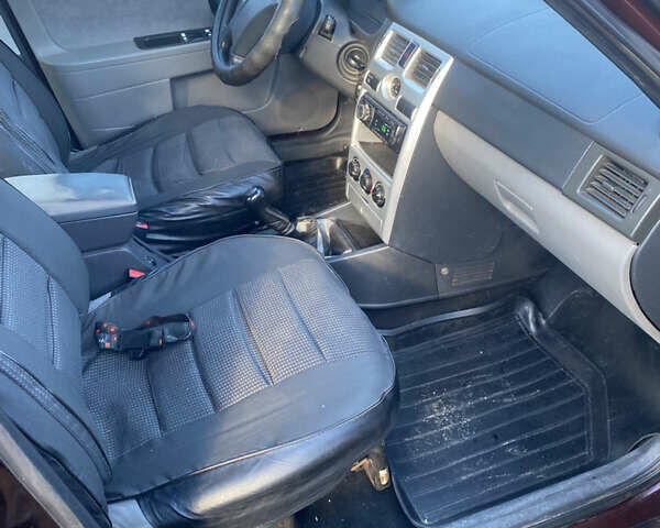 Красный ВАЗ 2170 Priora, объемом двигателя 1.6 л и пробегом 200 тыс. км за 2300 $, фото 7 на Automoto.ua