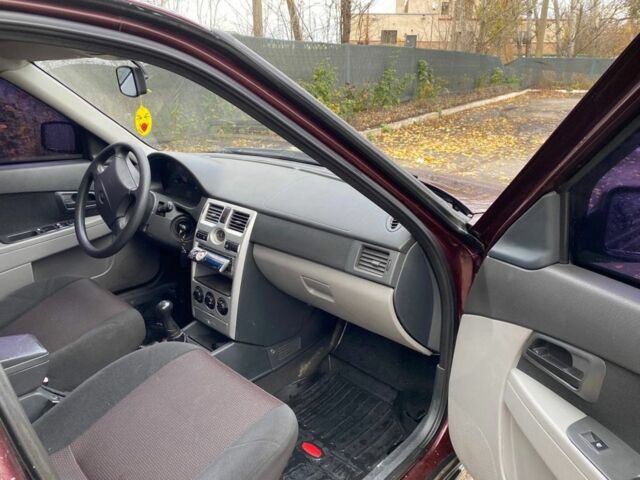 Красный ВАЗ 2170 Priora, объемом двигателя 1.6 л и пробегом 190 тыс. км за 2800 $, фото 6 на Automoto.ua