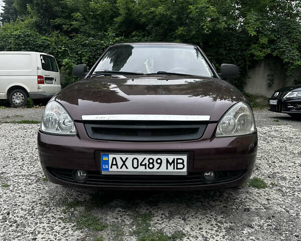 Красный ВАЗ 2170 Priora, объемом двигателя 1.6 л и пробегом 314 тыс. км за 2800 $, фото 4 на Automoto.ua