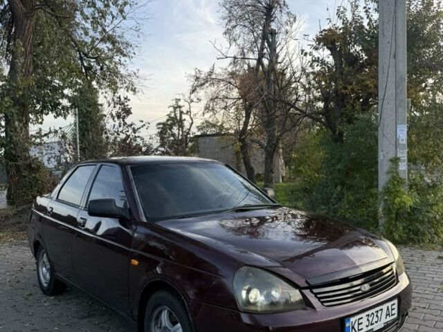 Красный ВАЗ 2170 Priora, объемом двигателя 1.6 л и пробегом 777 тыс. км за 1850 $, фото 1 на Automoto.ua