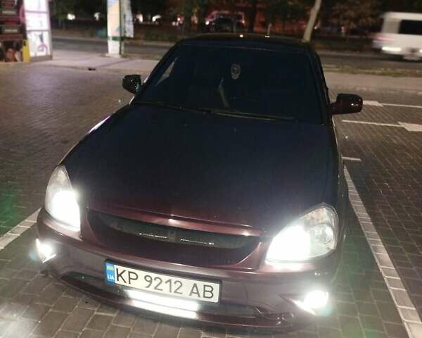 Червоний ВАЗ 2170 Priora, об'ємом двигуна 1.6 л та пробігом 156 тис. км за 3050 $, фото 2 на Automoto.ua