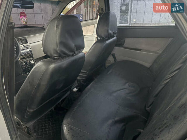 ВАЗ 2170 Priora 2008 в Кривом Роге на Automoto.ua Красный ВАЗ 2170 Priora, объемом двигателя 1.6 л и пробегом 202 тыс. км за 2499 $, фото 7 на Automoto.ua