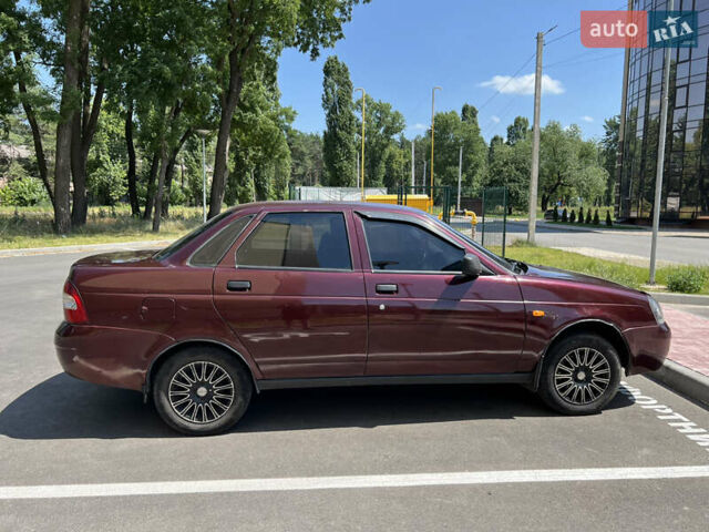 Красный ВАЗ 2170 Priora, объемом двигателя 1.6 л и пробегом 230 тыс. км за 1900 $, фото 4 на Automoto.ua