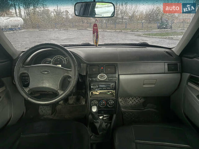 ВАЗ 2170 Priora 2008 в Кривом Роге на Automoto.ua Красный ВАЗ 2170 Priora, объемом двигателя 1.6 л и пробегом 202 тыс. км за 2499 $, фото 8 на Automoto.ua