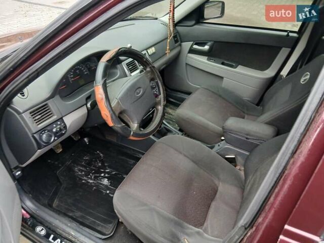 Червоний ВАЗ 2170 Priora, об'ємом двигуна 1.6 л та пробігом 139 тис. км за 1750 $, фото 4 на Automoto.ua