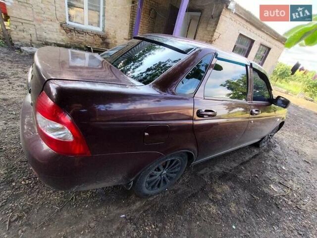 Красный ВАЗ 2170 Priora, объемом двигателя 1.6 л и пробегом 320 тыс. км за 2500 $, фото 8 на Automoto.ua