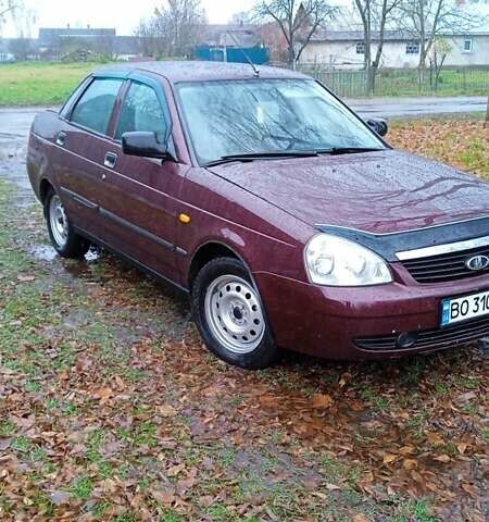 Красный ВАЗ 2170 Priora, объемом двигателя 1.6 л и пробегом 238 тыс. км за 1799 $, фото 4 на Automoto.ua