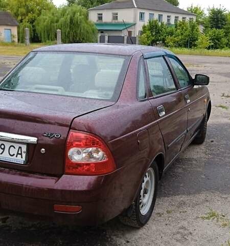Красный ВАЗ 2170 Priora, объемом двигателя 1.6 л и пробегом 238 тыс. км за 1430 $, фото 4 на Automoto.ua