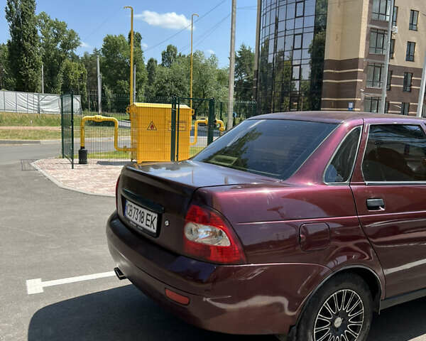 Красный ВАЗ 2170 Priora, объемом двигателя 1.6 л и пробегом 230 тыс. км за 1900 $, фото 3 на Automoto.ua