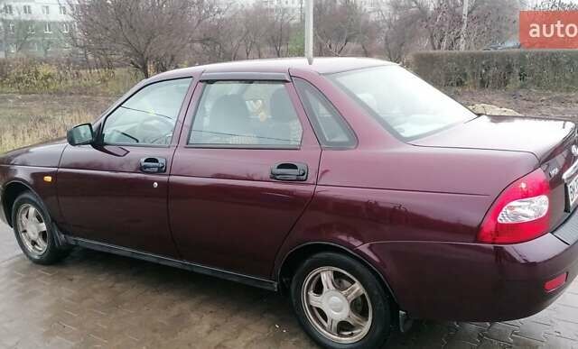 Червоний ВАЗ 2170 Priora, об'ємом двигуна 1.6 л та пробігом 172 тис. км за 3200 $, фото 9 на Automoto.ua