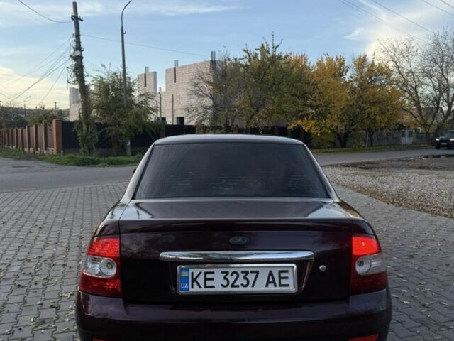 Красный ВАЗ 2170 Priora, объемом двигателя 1.6 л и пробегом 777 тыс. км за 1850 $, фото 6 на Automoto.ua