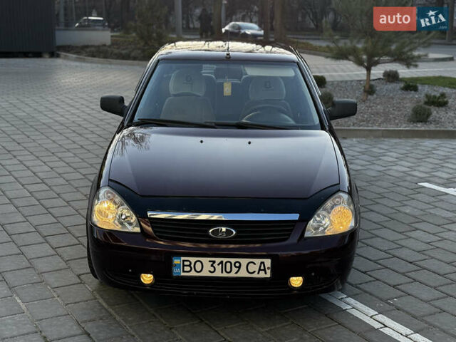 Червоний ВАЗ 2170 Priora, об'ємом двигуна 1.6 л та пробігом 200 тис. км за 2650 $, фото 4 на Automoto.ua