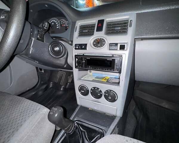 Червоний ВАЗ 2170 Priora, об'ємом двигуна 1.6 л та пробігом 250 тис. км за 3200 $, фото 11 на Automoto.ua