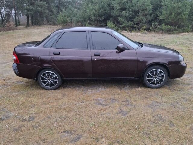 Червоний ВАЗ 2170 Priora, об'ємом двигуна 1.6 л та пробігом 130 тис. км за 1500 $, фото 7 на Automoto.ua