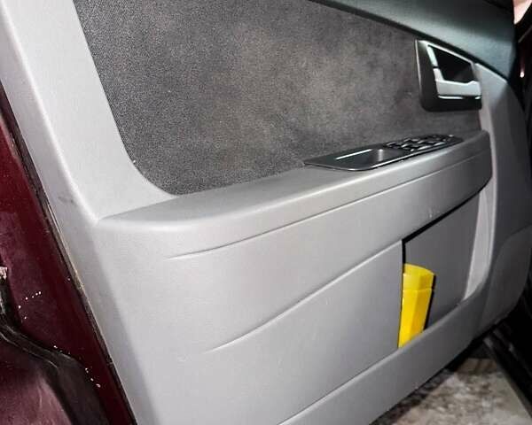 Червоний ВАЗ 2170 Priora, об'ємом двигуна 1.6 л та пробігом 250 тис. км за 3200 $, фото 10 на Automoto.ua