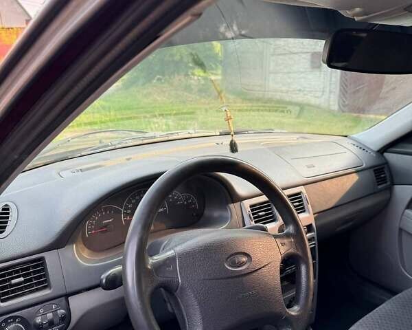 Червоний ВАЗ 2170 Priora, об'ємом двигуна 1.6 л та пробігом 250 тис. км за 3200 $, фото 6 на Automoto.ua