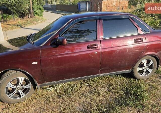Красный ВАЗ 2170 Priora, объемом двигателя 1.6 л и пробегом 220 тыс. км за 2900 $, фото 6 на Automoto.ua