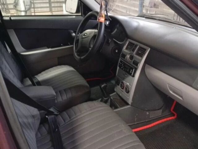 Червоний ВАЗ 2170 Priora, об'ємом двигуна 0 л та пробігом 178 тис. км за 1506 $, фото 3 на Automoto.ua