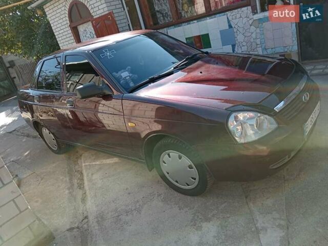 Красный ВАЗ 2170 Priora, объемом двигателя 1.6 л и пробегом 225 тыс. км за 3150 $, фото 6 на Automoto.ua