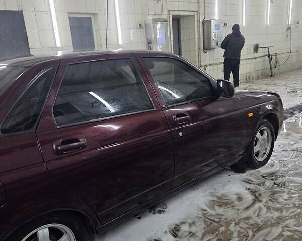 Красный ВАЗ 2170 Priora, объемом двигателя 1.6 л и пробегом 154 тыс. км за 3400 $, фото 3 на Automoto.ua