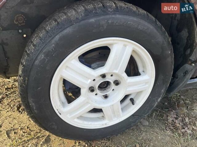 Червоний ВАЗ 2170 Priora, об'ємом двигуна 1.6 л та пробігом 215 тис. км за 1400 $, фото 10 на Automoto.ua