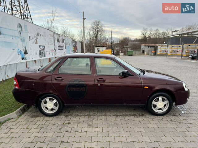 Красный ВАЗ 2170 Priora, объемом двигателя 1.6 л и пробегом 59 тыс. км за 2800 $, фото 4 на Automoto.ua