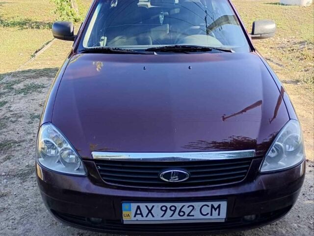 Красный ВАЗ 2170 Priora, объемом двигателя 1.6 л и пробегом 150 тыс. км за 3100 $, фото 5 на Automoto.ua