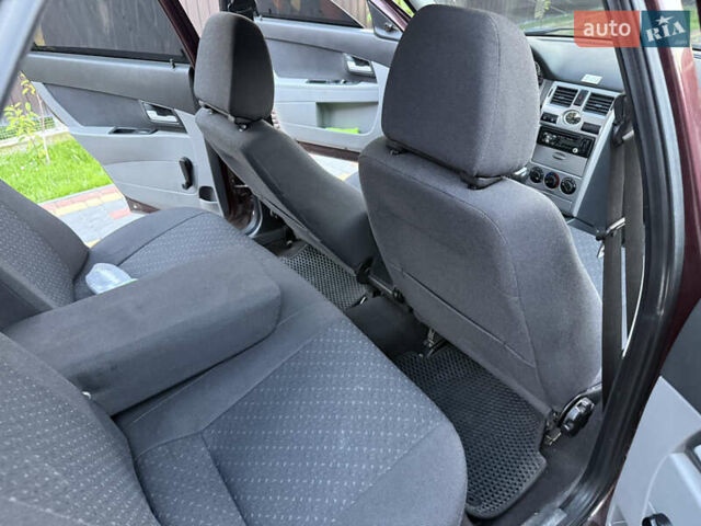 Красный ВАЗ 2170 Priora, объемом двигателя 1.6 л и пробегом 95 тыс. км за 3499 $, фото 8 на Automoto.ua