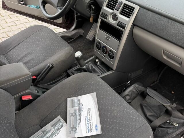 Красный ВАЗ 2170 Priora, объемом двигателя 1.6 л и пробегом 59 тыс. км за 2800 $, фото 5 на Automoto.ua