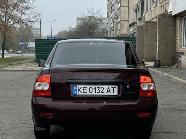 Красный ВАЗ 2170 Priora, объемом двигателя 1.6 л и пробегом 134 тыс. км за 3200 $, фото 4 на Automoto.ua