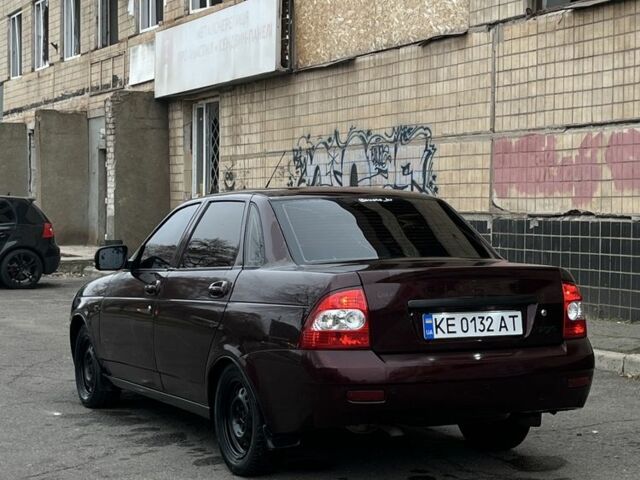 Красный ВАЗ 2170 Priora, объемом двигателя 1.6 л и пробегом 134 тыс. км за 3200 $, фото 3 на Automoto.ua