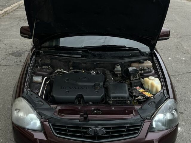 Красный ВАЗ 2170 Priora, объемом двигателя 1.6 л и пробегом 134 тыс. км за 3200 $, фото 7 на Automoto.ua