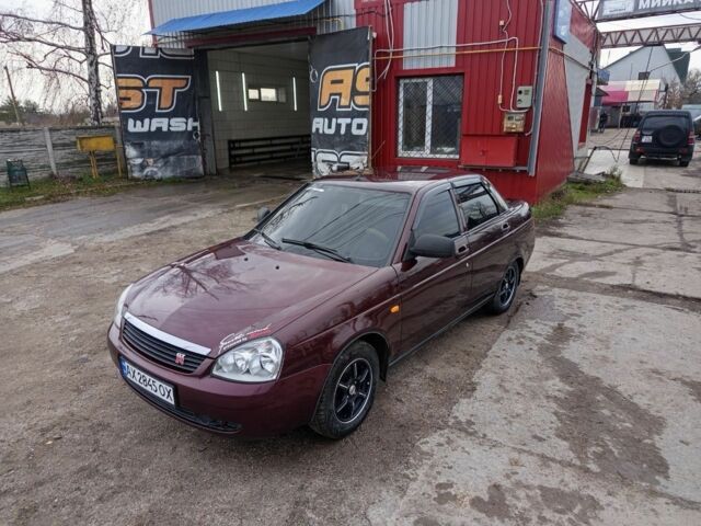 Красный ВАЗ 2170 Priora, объемом двигателя 1.6 л и пробегом 160 тыс. км за 4200 $, фото 1 на Automoto.ua