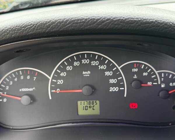 Красный ВАЗ 2170 Priora, объемом двигателя 1.6 л и пробегом 118 тыс. км за 4000 $, фото 8 на Automoto.ua