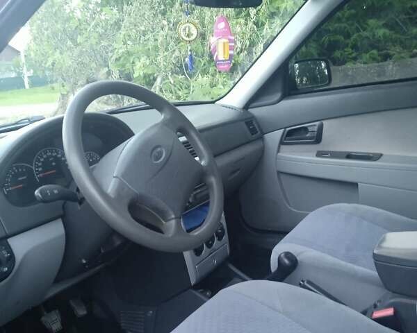 ВАЗ 2170 Priora, объемом двигателя 1.6 л и пробегом 153 тыс. км за 2700 $, фото 6 на Automoto.ua