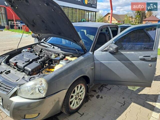 ВАЗ 2170 Priora, объемом двигателя 1.6 л и пробегом 207 тыс. км за 2100 $, фото 7 на Automoto.ua