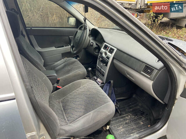 ВАЗ 2170 Priora, об'ємом двигуна 1.6 л та пробігом 300 тис. км за 2100 $, фото 5 на Automoto.ua